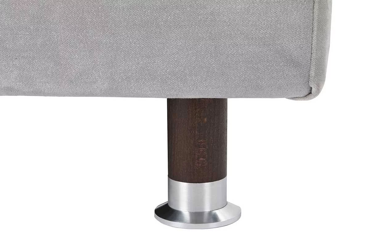 Serene Fuss aius Buchen Holz mit Aluminium Grund Serene Fuss aius Buchen Holz mit Aluminium Grund